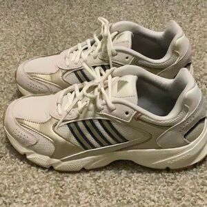 Adidas cloud foam men’s sneaker 8.5